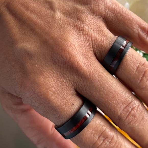 Stainless Steel Anvil Dagda Shadowed Groove Wood Inlay Carbid Band Big Sizes too - Picture 9 of 10